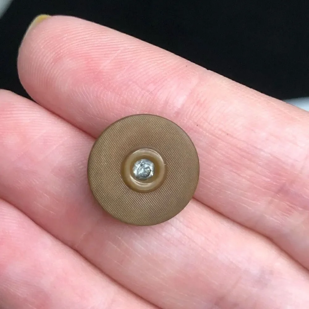 vintage antique tan brown early plastic rhinestone small round‎ button 3